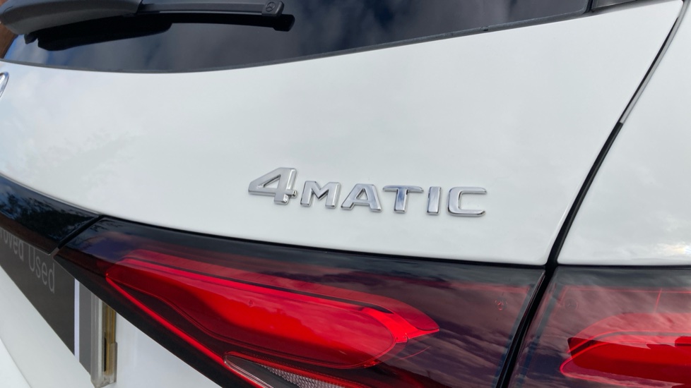Mercedes-Benz GLC 300d 4Matic AMG Line Prem [Pan] 5dr 9G-Tronic Diesel Estate - Image 25