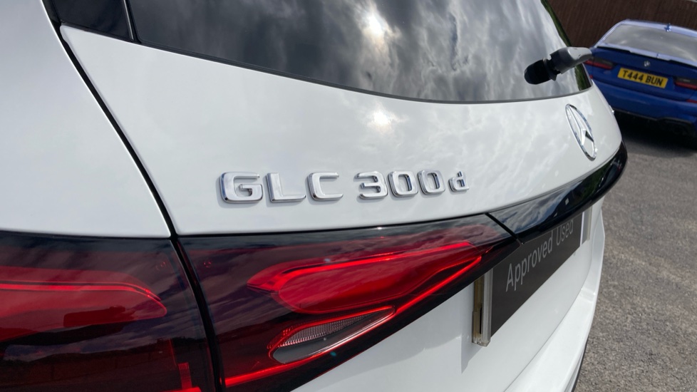 Mercedes-Benz GLC 300d 4Matic AMG Line Prem [Pan] 5dr 9G-Tronic Diesel Estate - Image 26