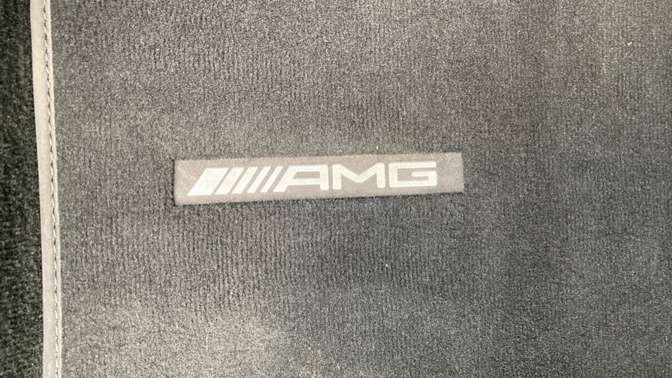 Mercedes-Benz GLC 300d 4Matic AMG Line Prem [Pan] 5dr 9G-Tronic Diesel Estate - Image 28