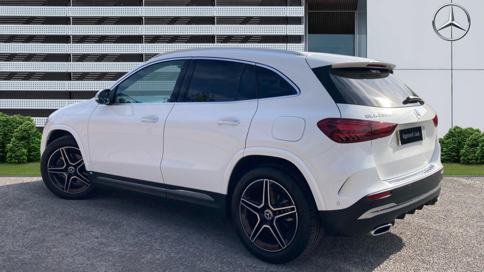 Mercedes-Benz GLA 200d AMG Line Executive 5dr Auto Diesel Hatchback - Image 2