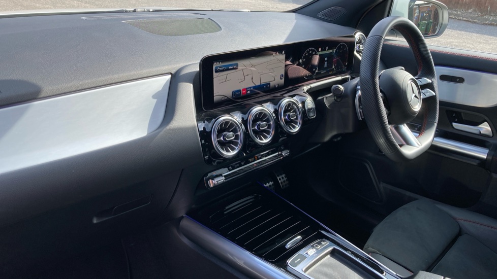 Mercedes-Benz GLA 200d AMG Line Executive 5dr Auto Diesel Hatchback - Image 9
