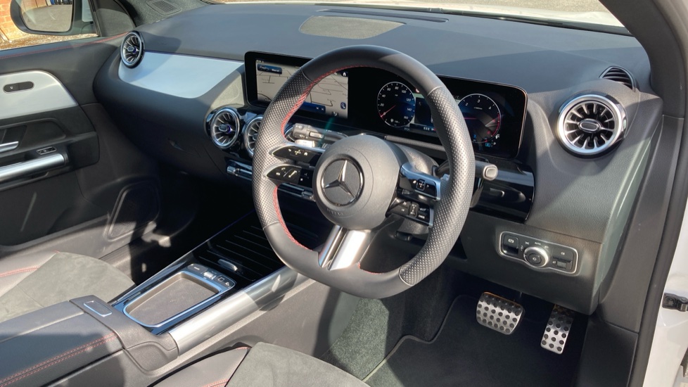 Mercedes-Benz GLA 200d AMG Line Executive 5dr Auto Diesel Hatchback - Image 11