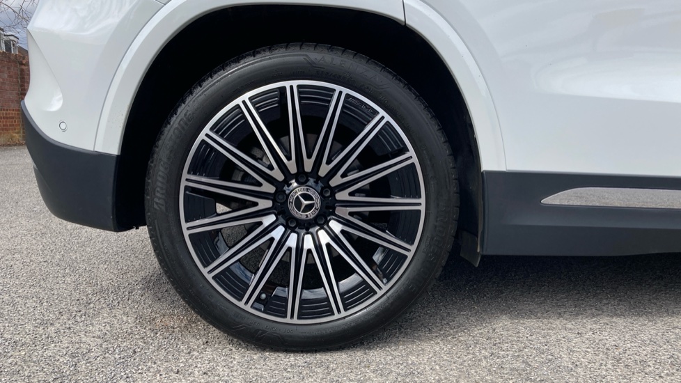 Mercedes-Benz GLA 220d 4Matic AMG Line Premium Plus 5dr Auto Diesel Hatchback - Image 7
