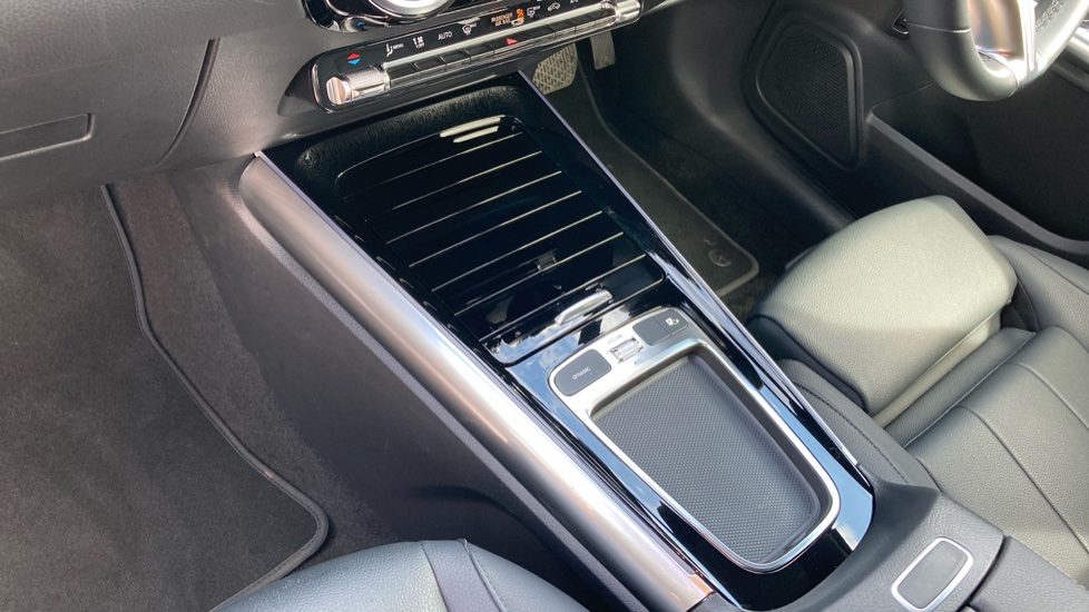 Mercedes-Benz Eqa 250+ 140kW Sport Executive 70.5kWh 5dr Auto Electric Hatchback - Image 13