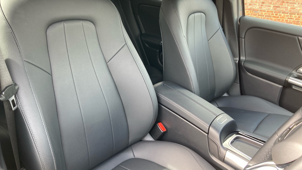 Mercedes-Benz Eqa 250+ 140kW Sport Executive 70.5kWh 5dr Auto Electric Hatchback - Image 29