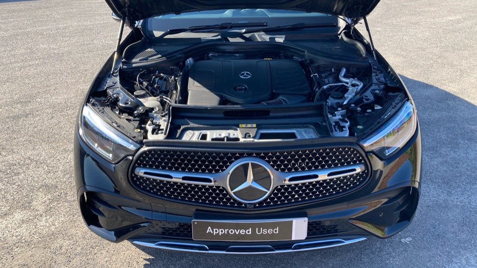 Mercedes-Benz GLC 300 4Matic AMG Line 5dr 9G-Tronic Petrol Estate - Image 8