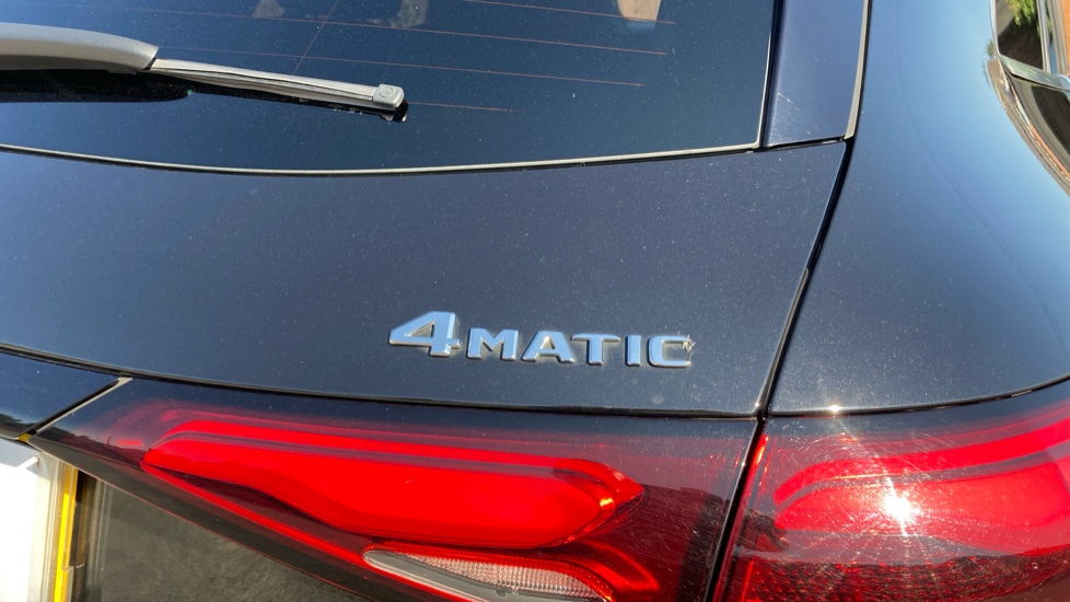 Mercedes-Benz GLC 300 4Matic AMG Line 5dr 9G-Tronic Petrol Estate - Image 23