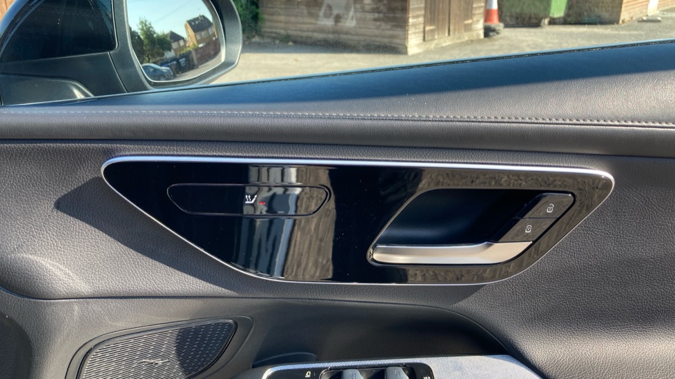 Mercedes-Benz GLC 300 4Matic AMG Line 5dr 9G-Tronic Petrol Estate - Image 30