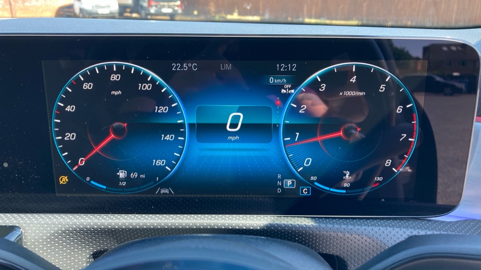 Mercedes-Benz CLA 180 AMG Line Executive 4dr Tip Auto Petrol Saloon - Image 18