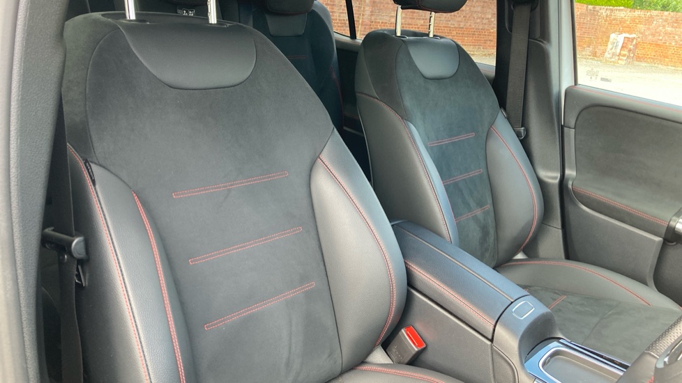 Mercedes-Benz GLB 220d 4Matic AMG Line Premium 5dr 8G-Tronic Diesel Estate - Image 30