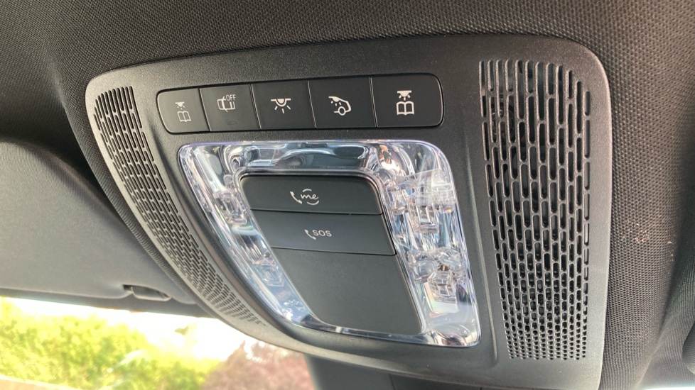 Mercedes-Benz GLB 220d 4Matic AMG Line Premium 5dr 8G-Tronic Diesel Estate - Image 35