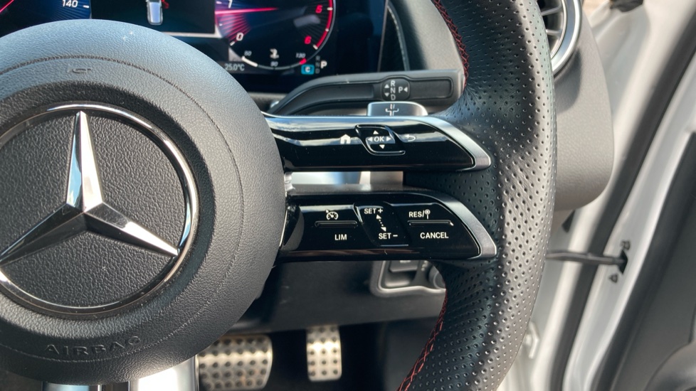 Mercedes-Benz GLB 220d 4Matic AMG Line Premium 5dr 8G-Tronic Diesel Estate - Image 36