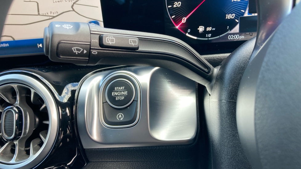 Mercedes-Benz GLB 220d 4Matic AMG Line Premium 5dr 8G-Tronic Diesel Estate - Image 39