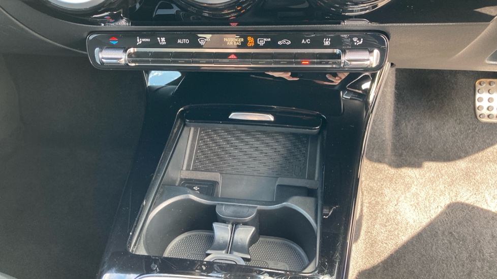 Mercedes-Benz CLA 250e AMG Line Executive 4dr Tip Auto Saloon - Image 39