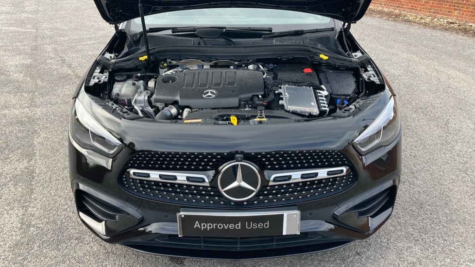 Mercedes-Benz GLA 220d 4Matic AMG Line Premium Plus 5dr Auto Diesel Hatchback - Image 8