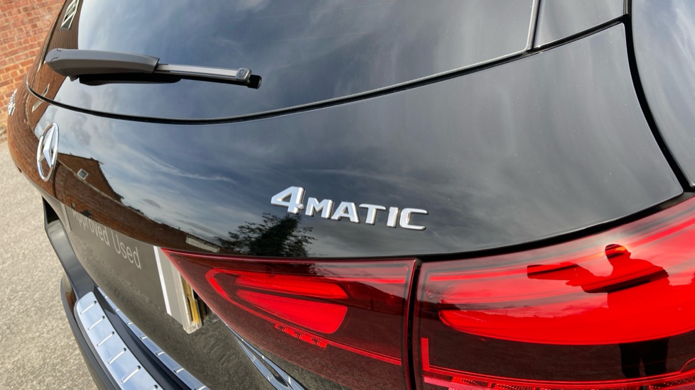 Mercedes-Benz GLA 220d 4Matic AMG Line Premium Plus 5dr Auto Diesel Hatchback - Image 24