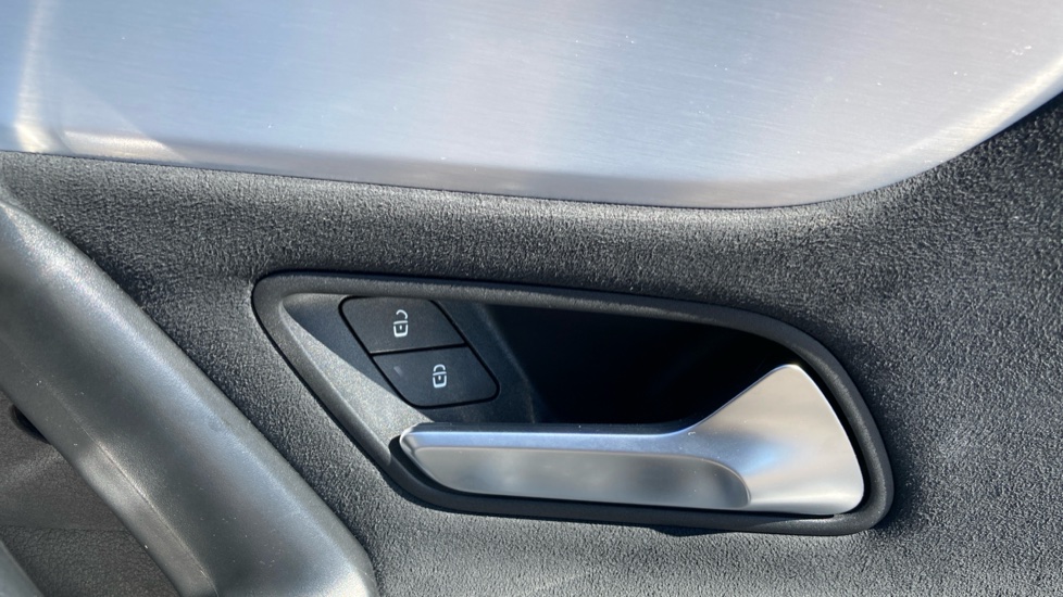 Mercedes-Benz CLA 250e AMG Line Premium 4dr Tip Auto Saloon - Image 31