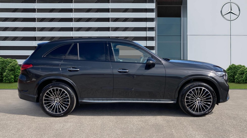 Mercedes-Benz GLC 300e 4Matic AMG Line Prem Plus 5dr 9G-Tronic Estate - Image 5