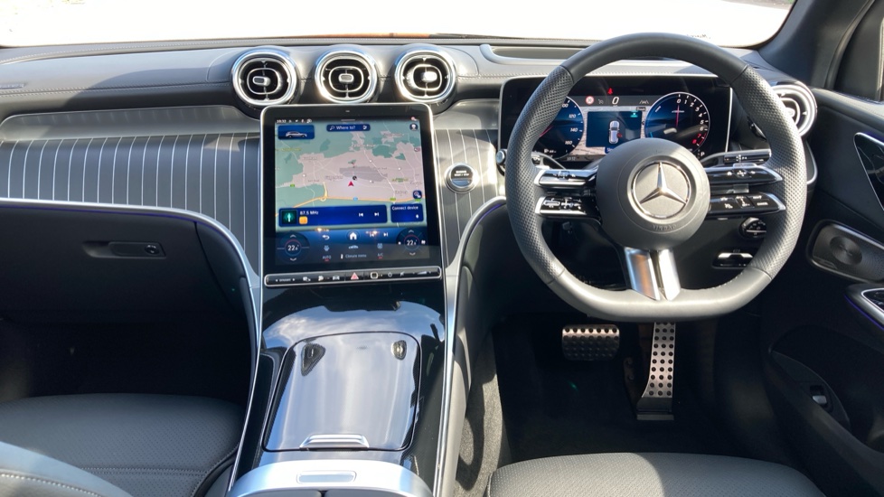 Mercedes-Benz GLC 300e 4Matic AMG Line Prem Plus 5dr 9G-Tronic Estate - Image 10