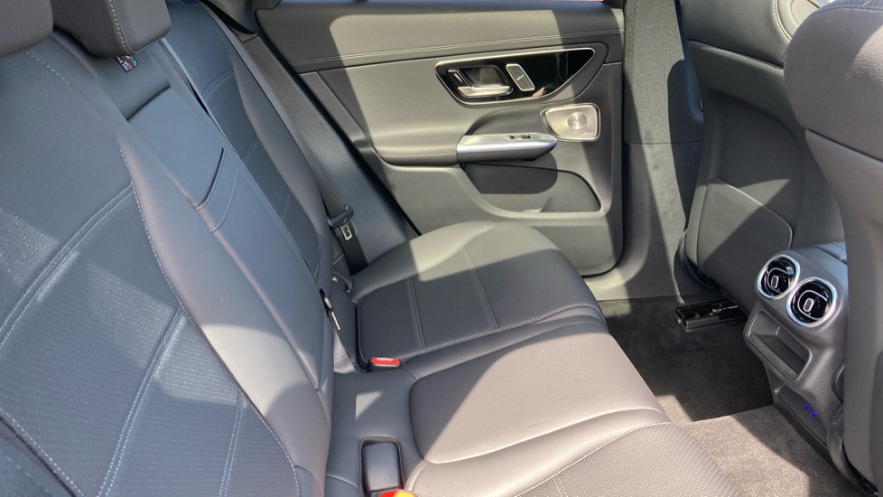 Mercedes-Benz GLC 300e 4Matic AMG Line Prem Plus 5dr 9G-Tronic Estate - Image 16