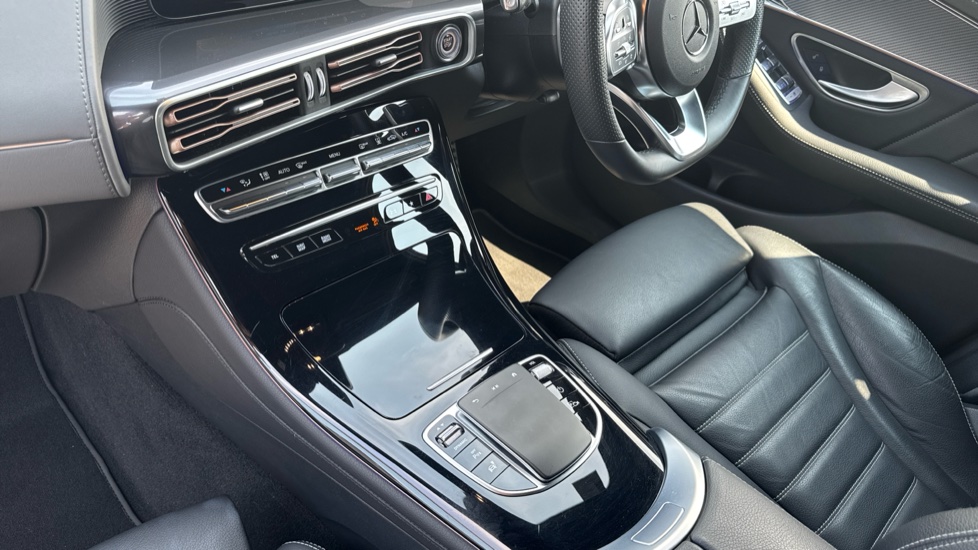 Mercedes-Benz EQC 400 300kW AMG Line Edition 80kWh 5dr Auto Electric Estate - Image 13