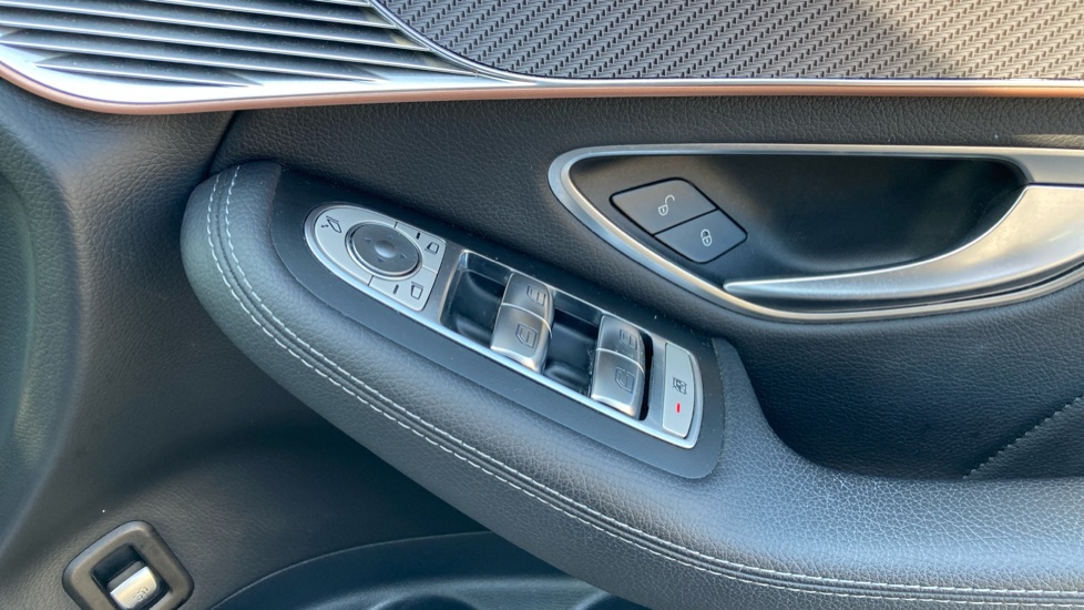 Mercedes-Benz EQC 400 300kW AMG Line Edition 80kWh 5dr Auto Electric Estate - Image 33