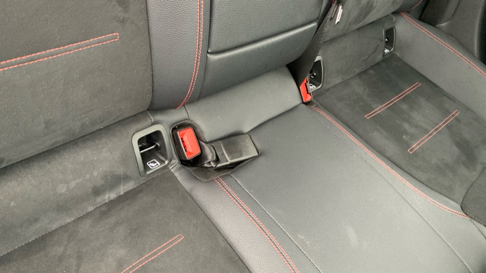 Mercedes-Benz A-Class A180 AMG Line Premium Plus 5dr Auto Petrol Hatchback - Image 17