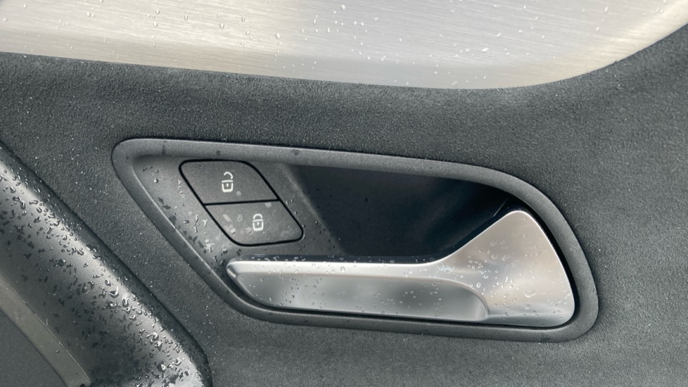 Mercedes-Benz A-Class A180 AMG Line Premium Plus 5dr Auto Petrol Hatchback - Image 31