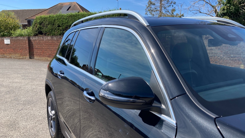 Mercedes-Benz GLB 200 AMG Line Executive 5dr 7G-Tronic Petrol Estate - Image 22
