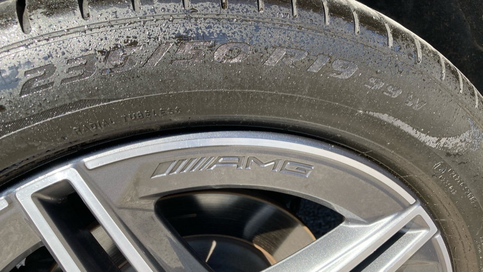 Mercedes-Benz GLB 200 AMG Line Executive 5dr 7G-Tronic Petrol Estate - Image 23