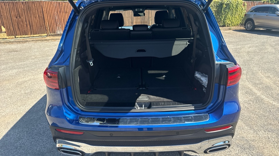 Mercedes-Benz GLB 200 AMG Line Executive 5dr 7G-Tronic Petrol Estate - Image 4