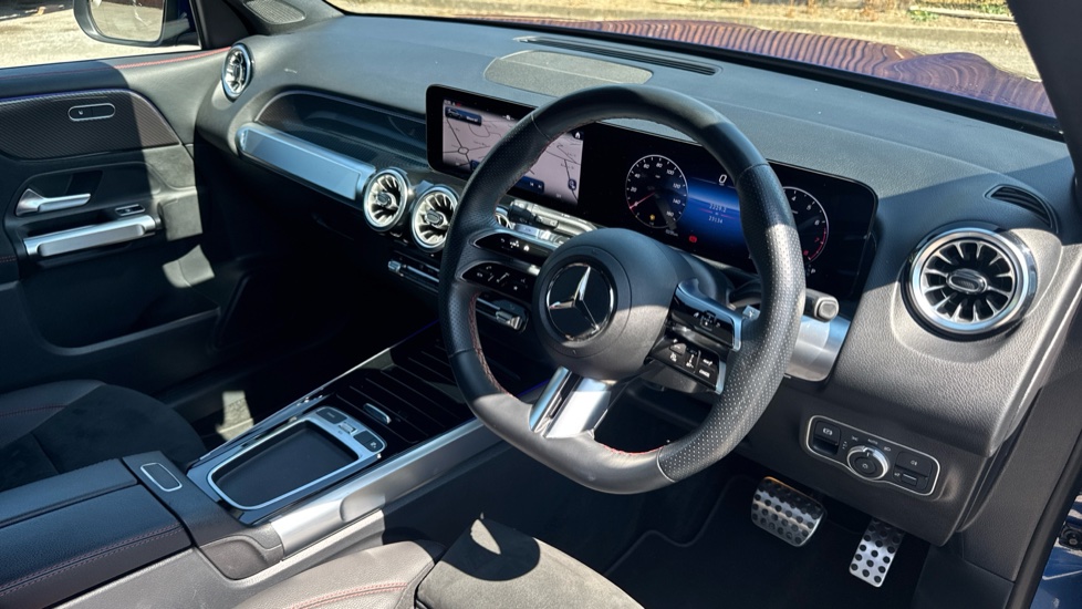 Mercedes-Benz GLB 200 AMG Line Executive 5dr 7G-Tronic Petrol Estate - Image 11