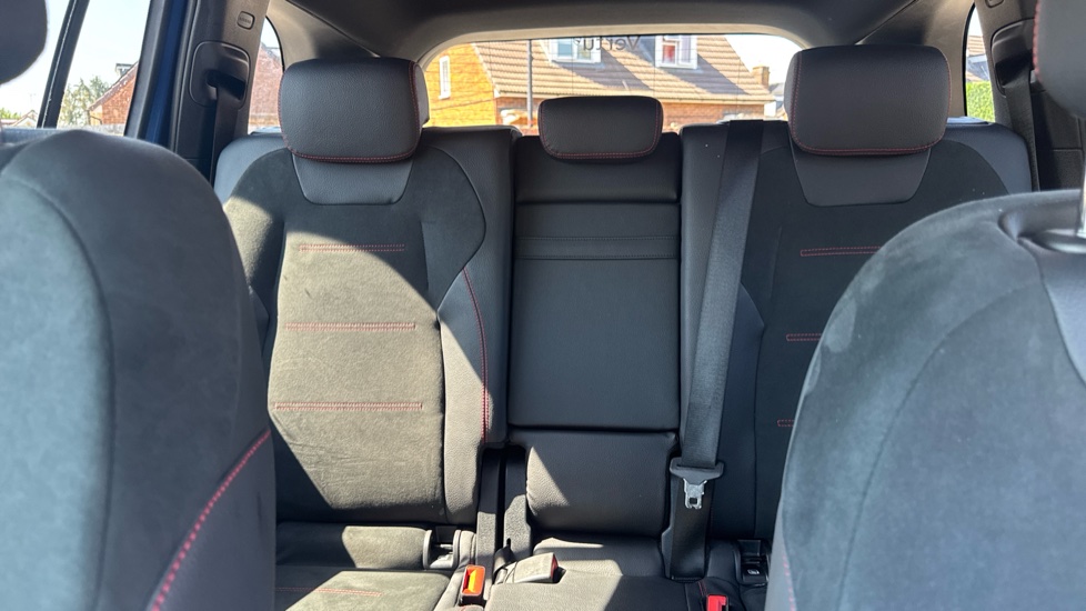 Mercedes-Benz GLB 200 AMG Line Executive 5dr 7G-Tronic Petrol Estate - Image 15