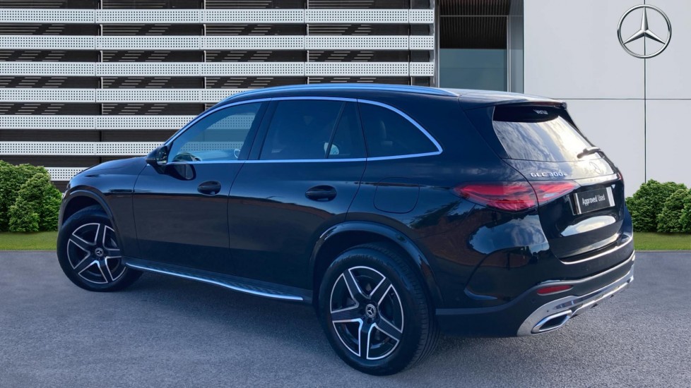 Mercedes-Benz GLC 300e 4Matic AMG Line 5dr 9G-Tronic Estate - Image 2