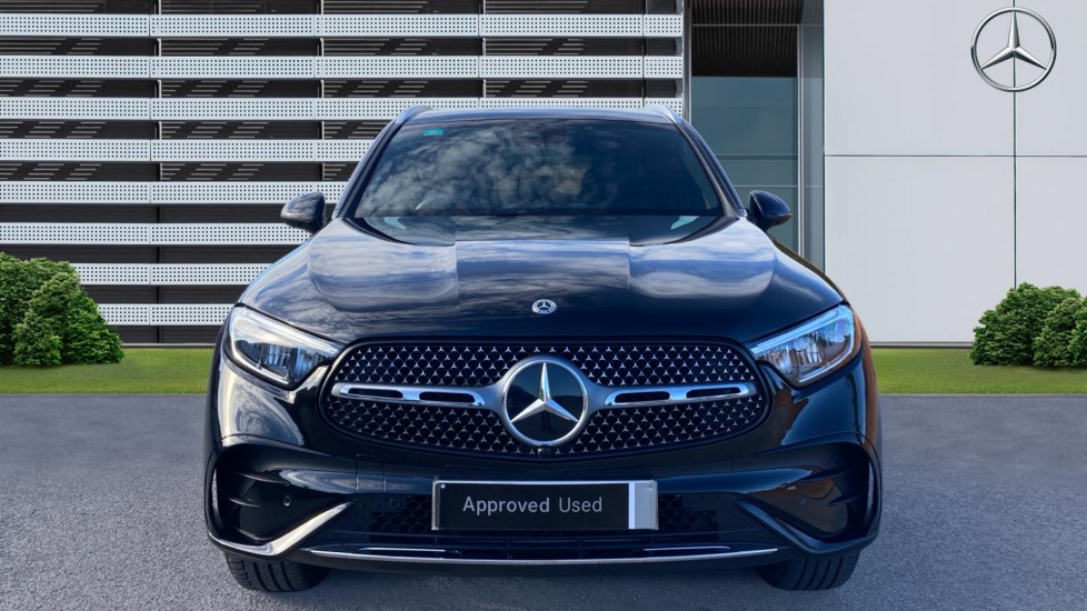 Mercedes-Benz GLC 300e 4Matic AMG Line 5dr 9G-Tronic Estate - Image 3