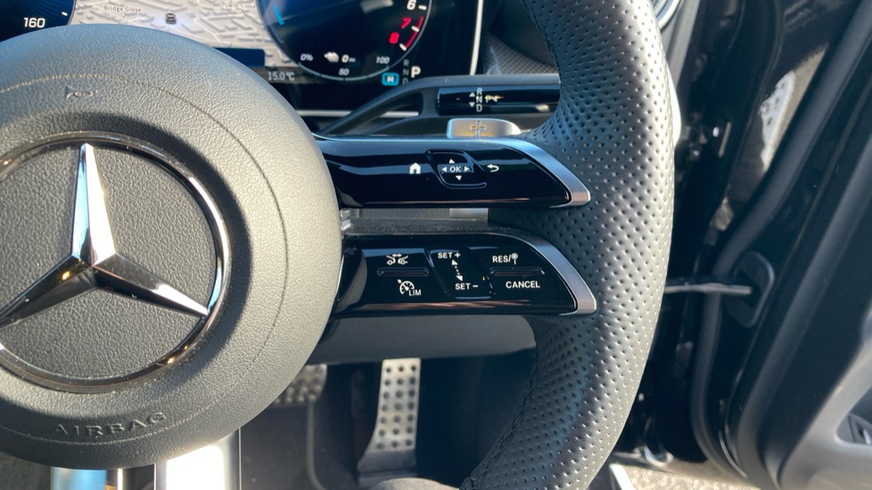 Mercedes-Benz GLC 300e 4Matic AMG Line 5dr 9G-Tronic Estate - Image 34