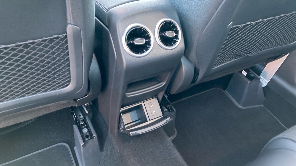 Mercedes-Benz GLA 200 AMG Line Premium Plus 5dr Auto Petrol Hatchback - Image 28
