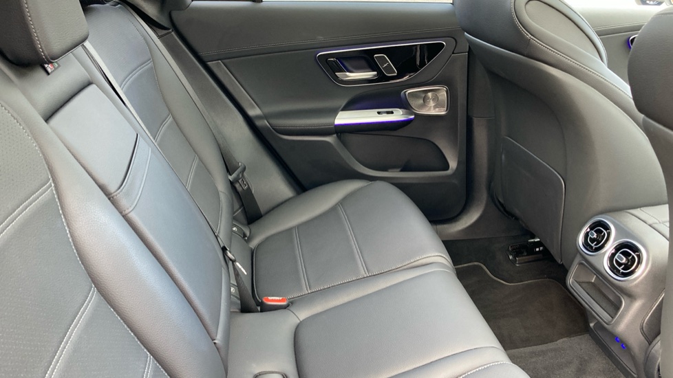 Mercedes-Benz GLC 300d 4Matic AMG Line Premium + 5dr 9G-Tronic Diesel Estate - Image 16