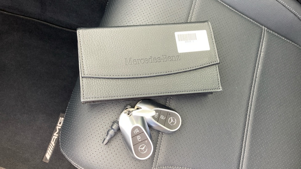 Mercedes-Benz GLC 300d 4Matic AMG Line Premium + 5dr 9G-Tronic Diesel Estate - Image 19