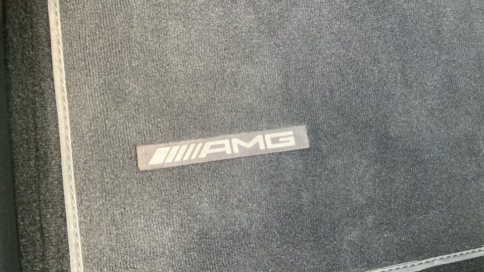 Mercedes-Benz GLC 300d 4Matic AMG Line Premium + 5dr 9G-Tronic Diesel Estate - Image 26