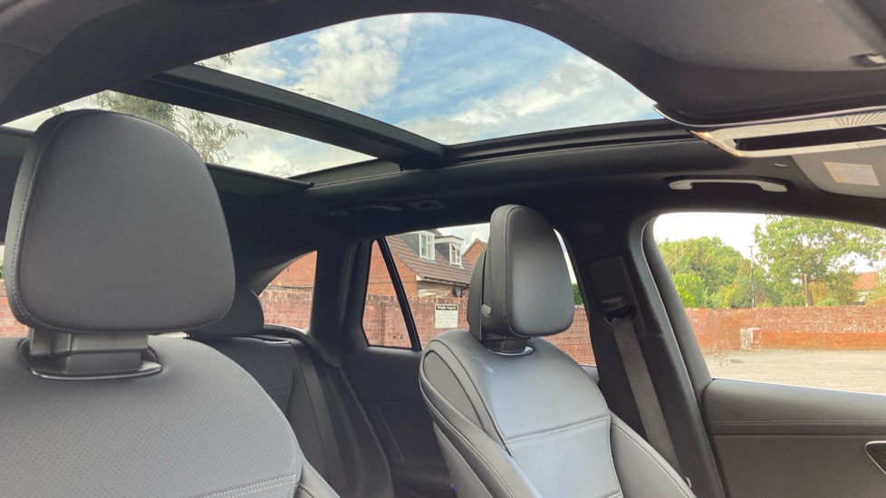 Mercedes-Benz GLC 300d 4Matic AMG Line Premium + 5dr 9G-Tronic Diesel Estate - Image 31