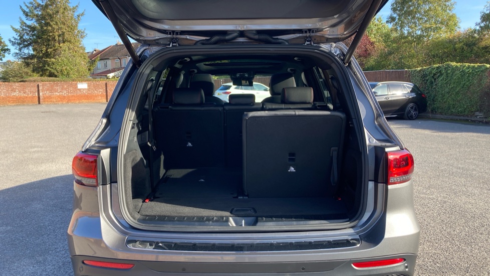 Mercedes-Benz GLB 200 AMG Line Premium Plus 5dr 7G-Tronic Petrol Estate - Image 4