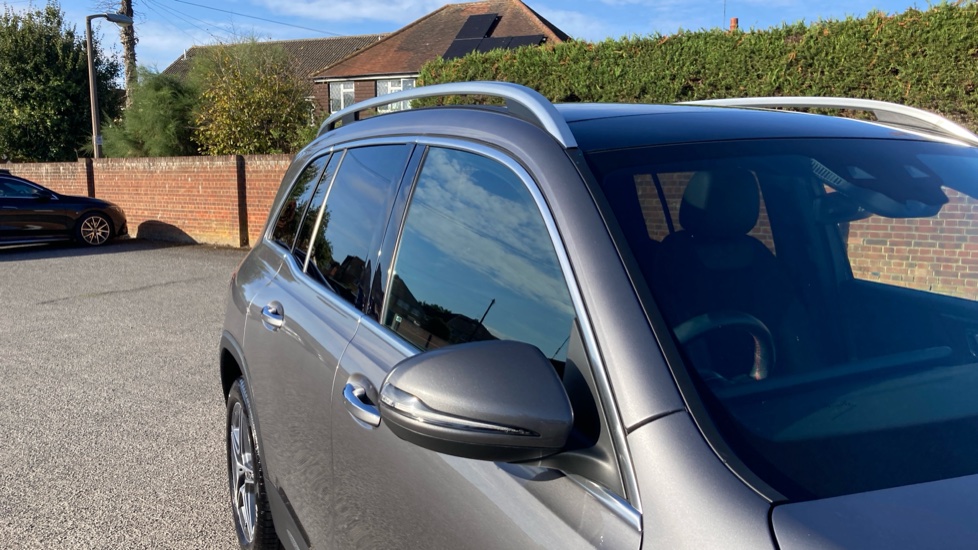 Mercedes-Benz GLB 200 AMG Line Premium Plus 5dr 7G-Tronic Petrol Estate - Image 22