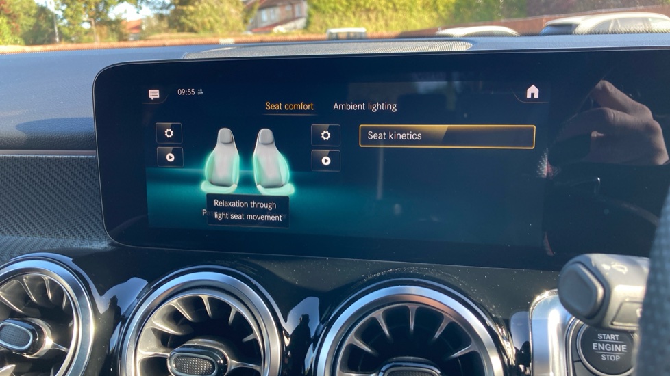 Mercedes-Benz GLB 200 AMG Line Premium Plus 5dr 7G-Tronic Petrol Estate - Image 45