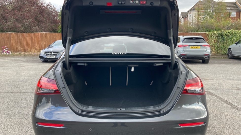 Mercedes-Benz E-Class E200 AMG Line Night Edition Prem+ 4dr 9G-Tronic Petrol Saloon - Image 4