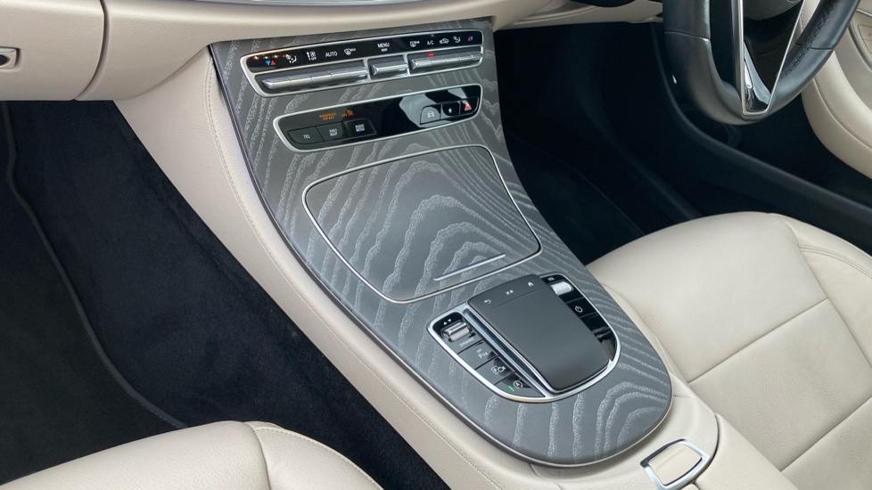 Mercedes-Benz E-Class E200 AMG Line Night Edition Prem+ 4dr 9G-Tronic Petrol Saloon - Image 13