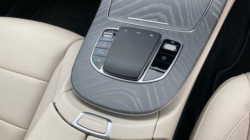 Mercedes-Benz E-Class E200 AMG Line Night Edition Prem+ 4dr 9G-Tronic Petrol Saloon - Image 40