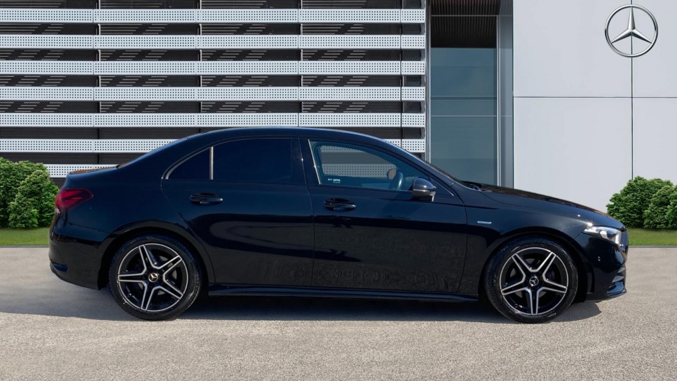 Mercedes-Benz A-Class A200 AMG Line Executive Edition 4dr Auto Petrol Saloon - Image 5