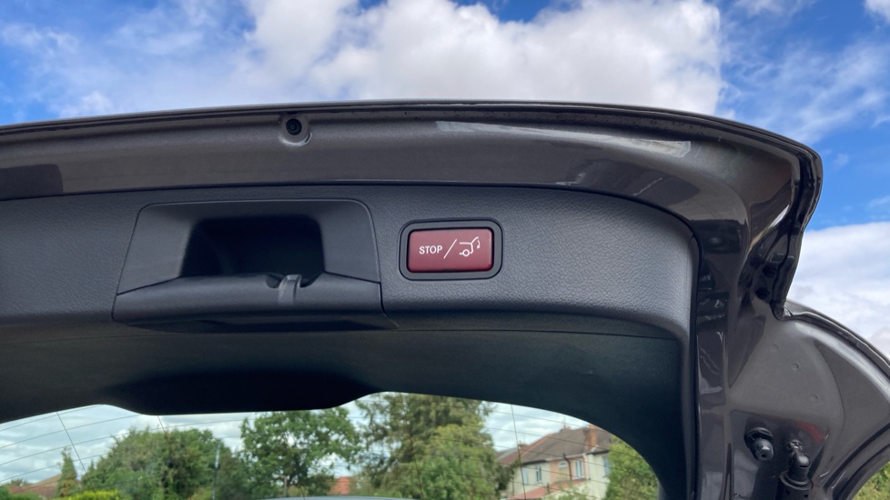 Mercedes-Benz GLA 200 Sport Executive 5dr Auto Petrol Hatchback - Image 26