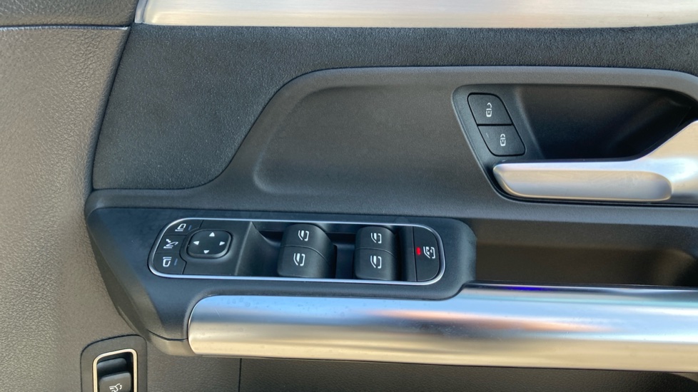 Mercedes-Benz Eqa 300 4M 168kW AMG Line Premium 66.5kWh 5dr Auto Electric Hatchback - Image 34